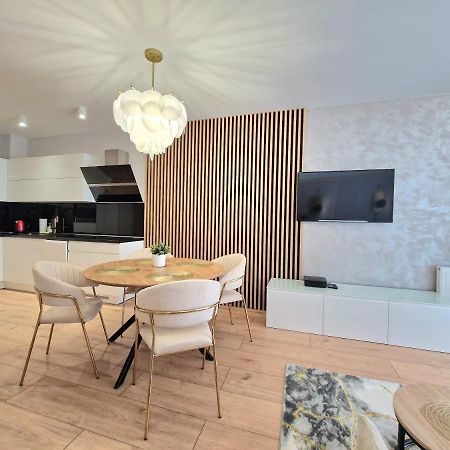 Waterlane Marina By Live & Travel Apartments Гданьск Экстерьер фото