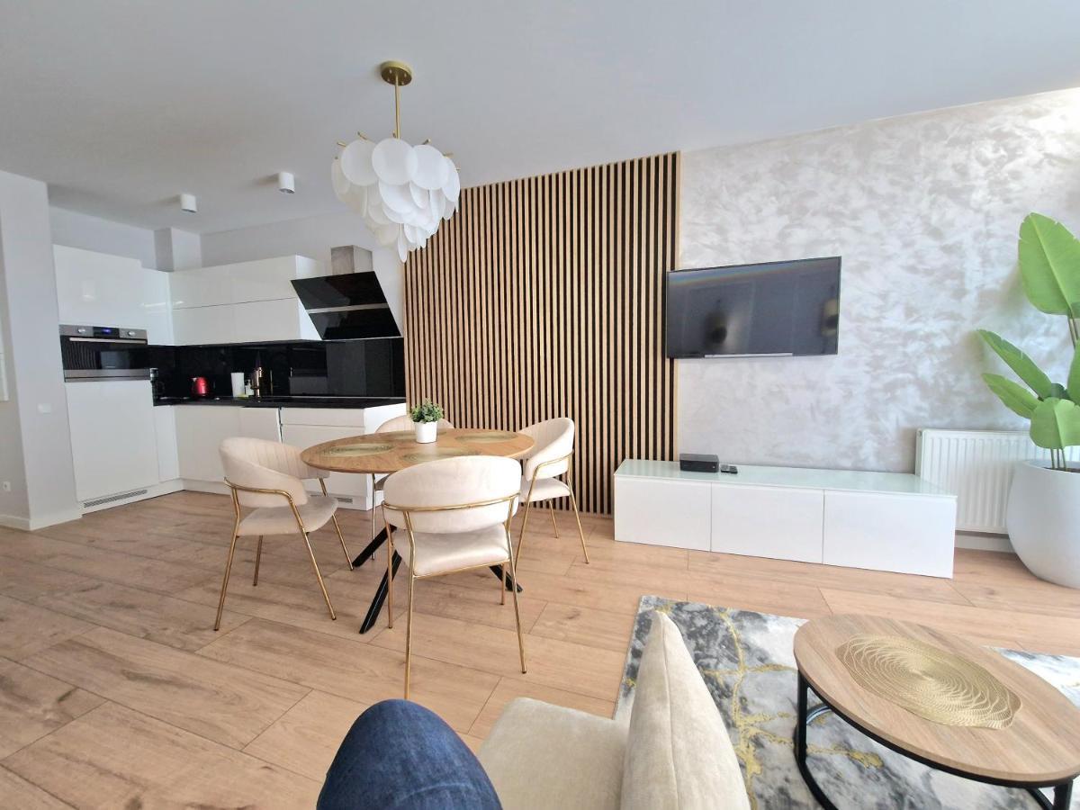 Waterlane Marina By Live & Travel Apartments Гданьск Экстерьер фото